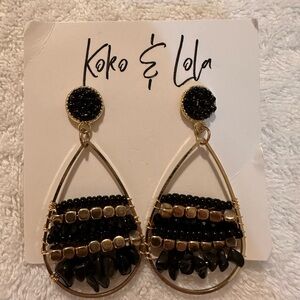 Koko & Lola Blk & Gold Natural Stone Earrings